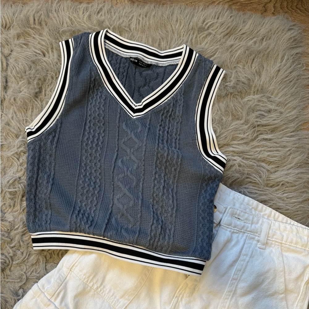 SHEIN Vest